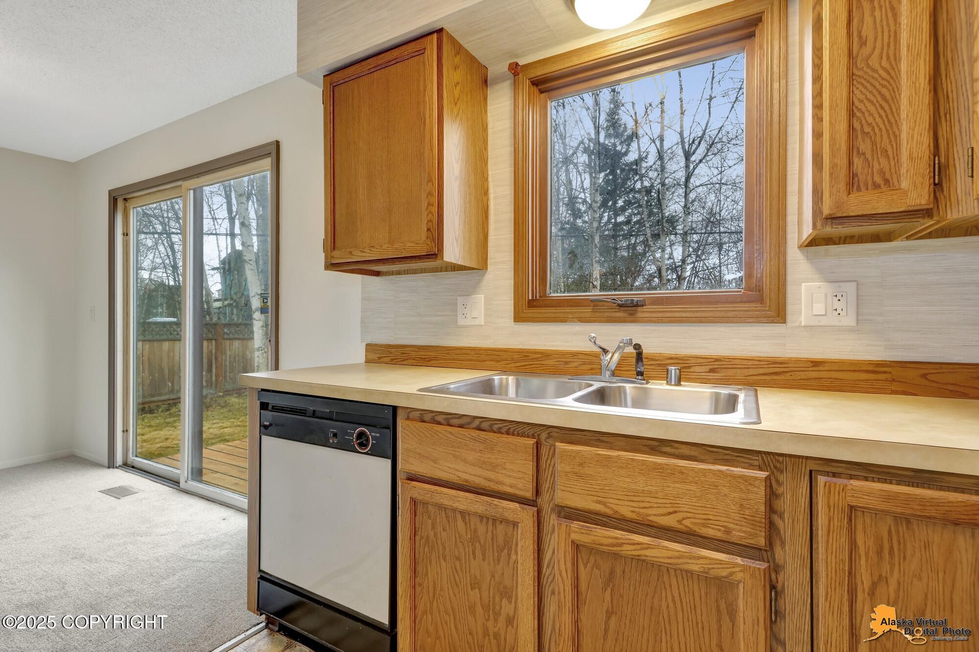 249 Fall Leaf Circle, Anchorage, Alaska image 13