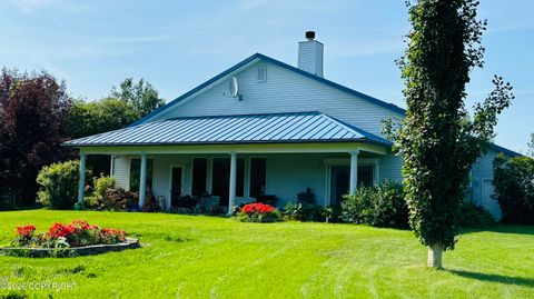 Photo of 1425 S Fran Street, Palmer, AK 99645 (MLS # 26-7280)