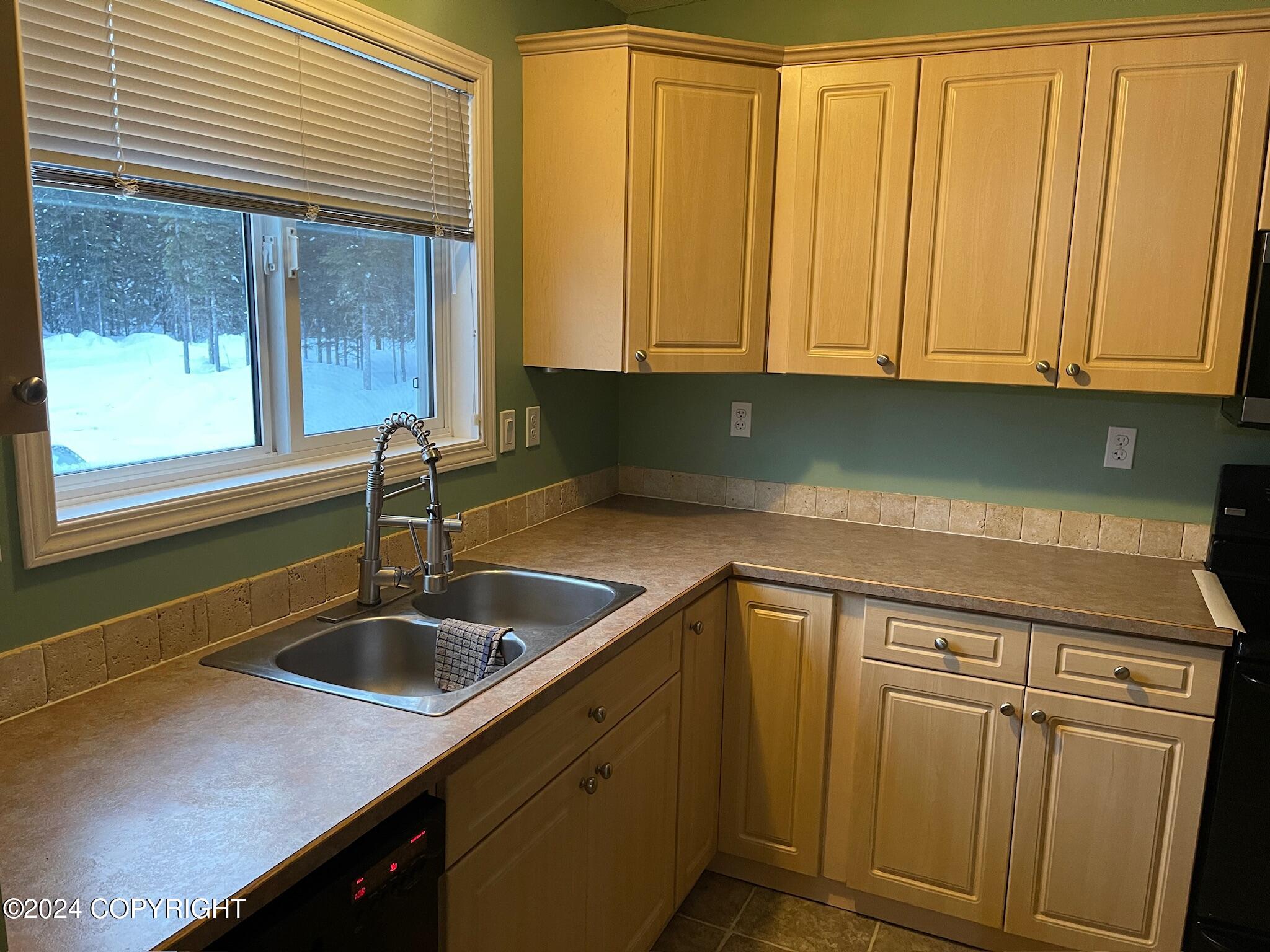 Tok, Alaska 99780, United States, 3 Bedrooms Bedrooms, ,2 BathroomsBathrooms,Residential,Active,36531