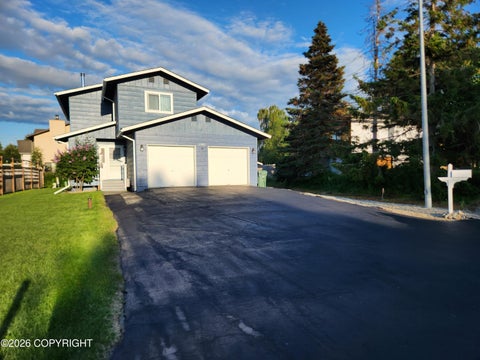 Homes For Sale - 3309 Starlite Circle<br/> Anchorage, AK 99517
