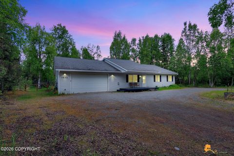 Photo of 7455 W Metcalf Circle, Wasilla, AK 99623 (MLS # 26-6732)