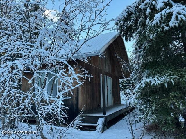 Cooper Landing, Alaska 99572, United States, 6 Bedrooms Bedrooms, ,2 BathroomsBathrooms,Residential,Pending,74083