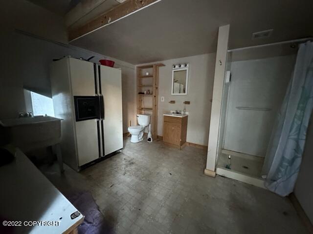 Cooper Landing, Alaska 99572, United States, 6 Bedrooms Bedrooms, ,2 BathroomsBathrooms,Residential,Pending,74083