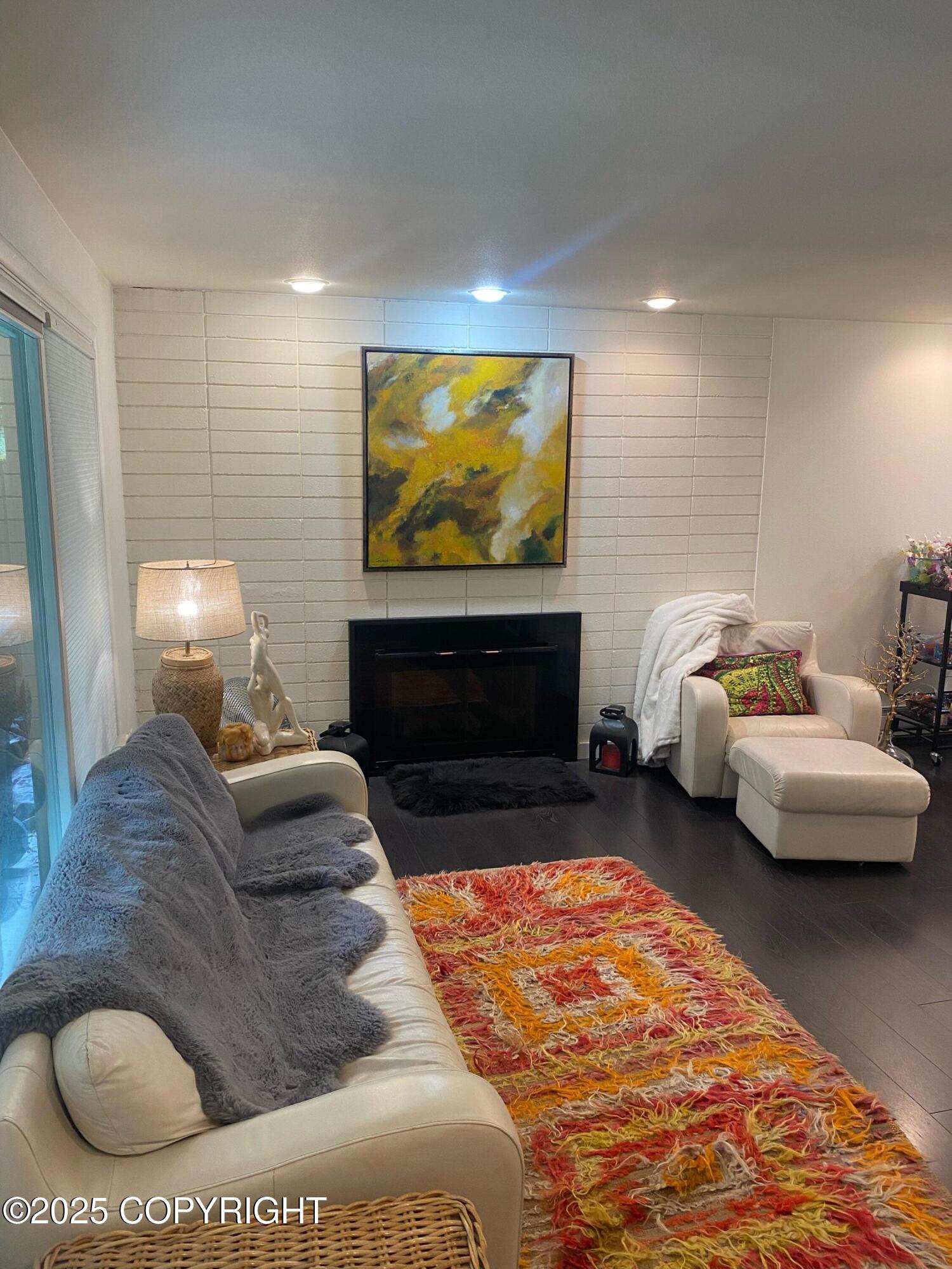 5545 Fairbanks Street