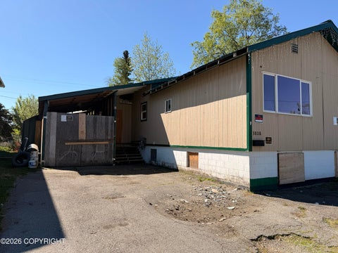 Homes For Sale - 3808 Peterkin Avenue<br/> Anchorage, AK 99508