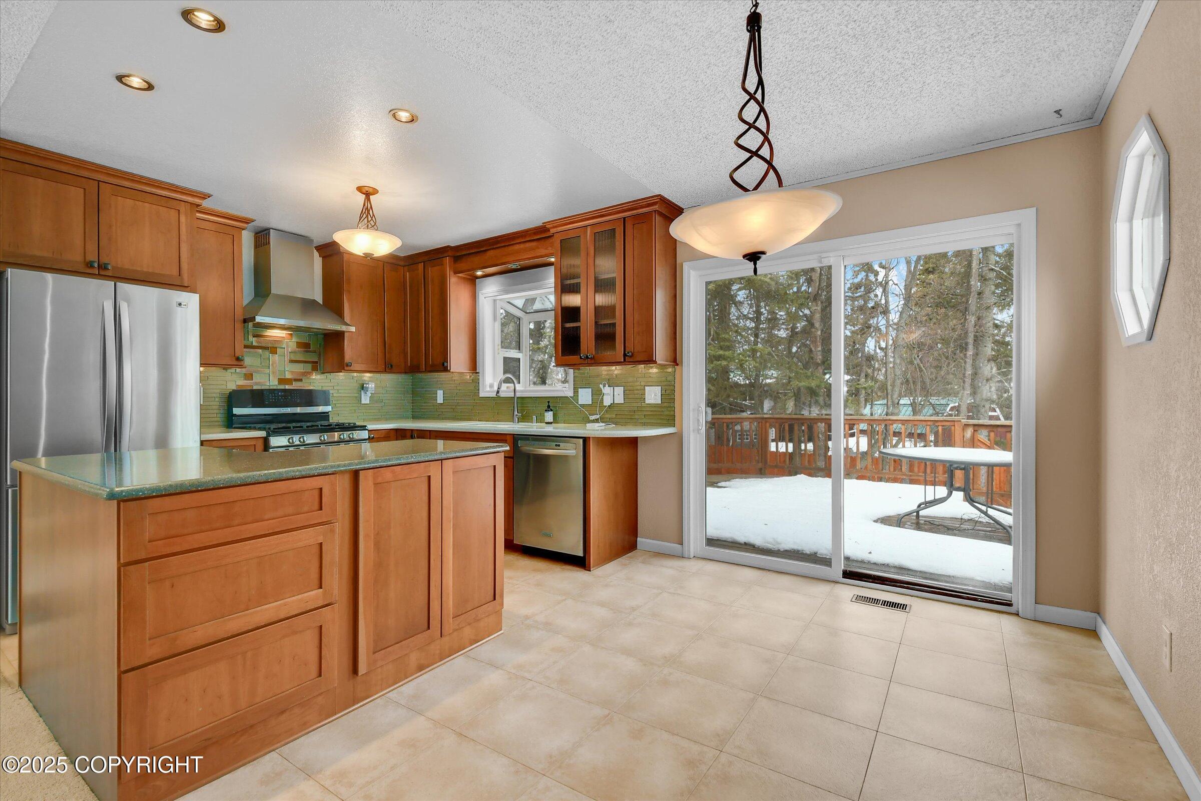 11700 Paddock Lane, Anchorage, Alaska image 8