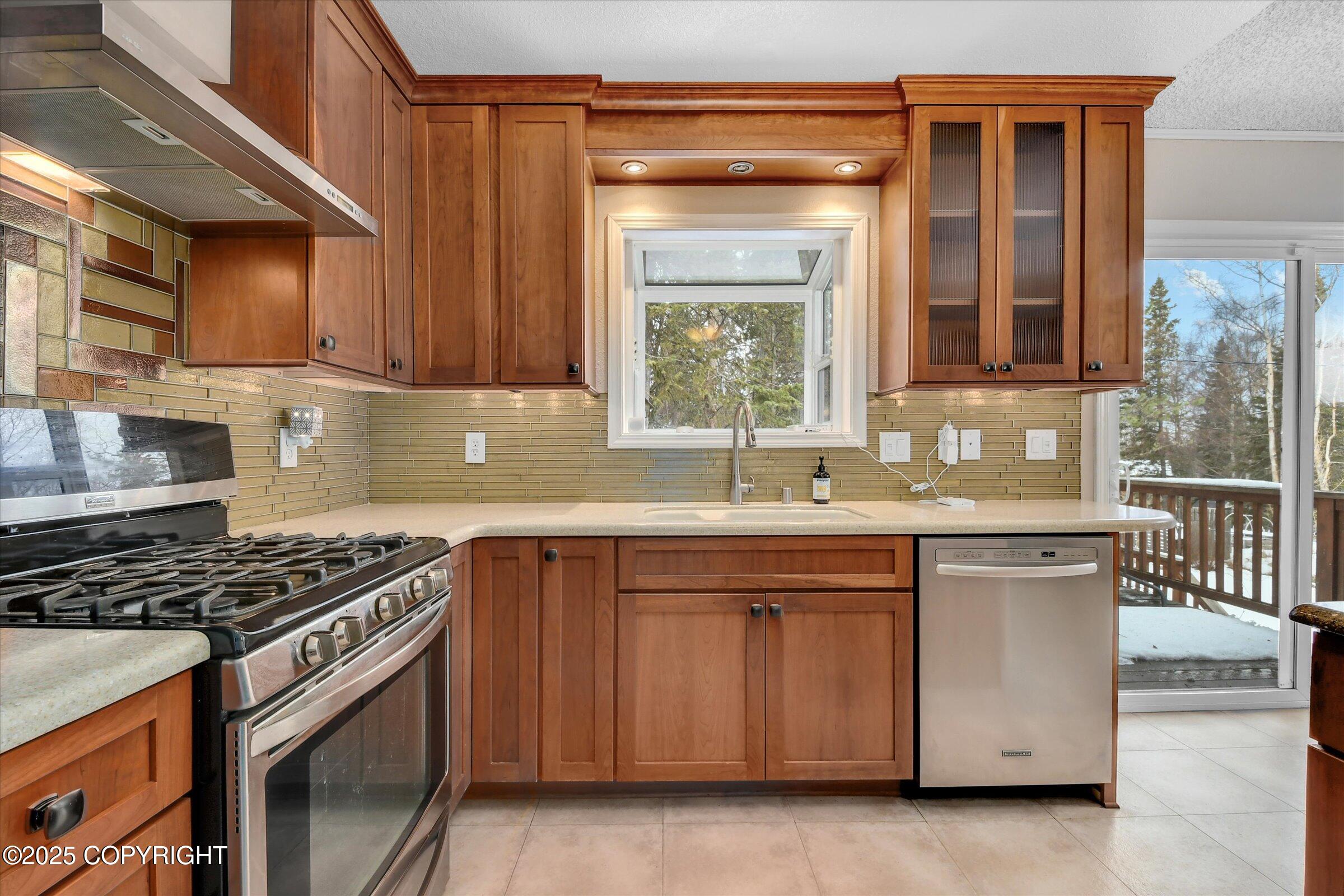 11700 Paddock Lane, Anchorage, Alaska image 6