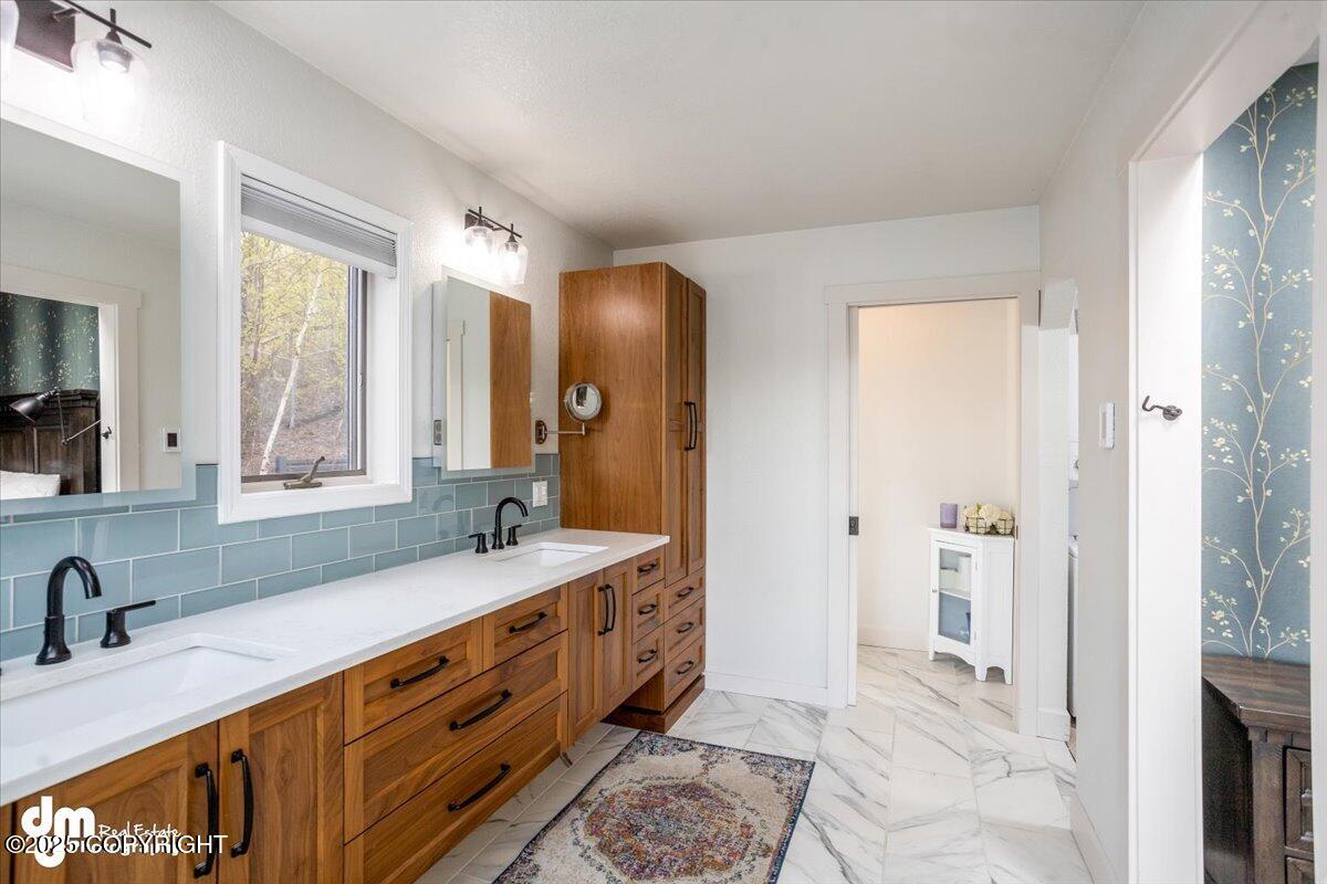 7551 E Southshore Drive, Wasilla, Pennsylvania image 30