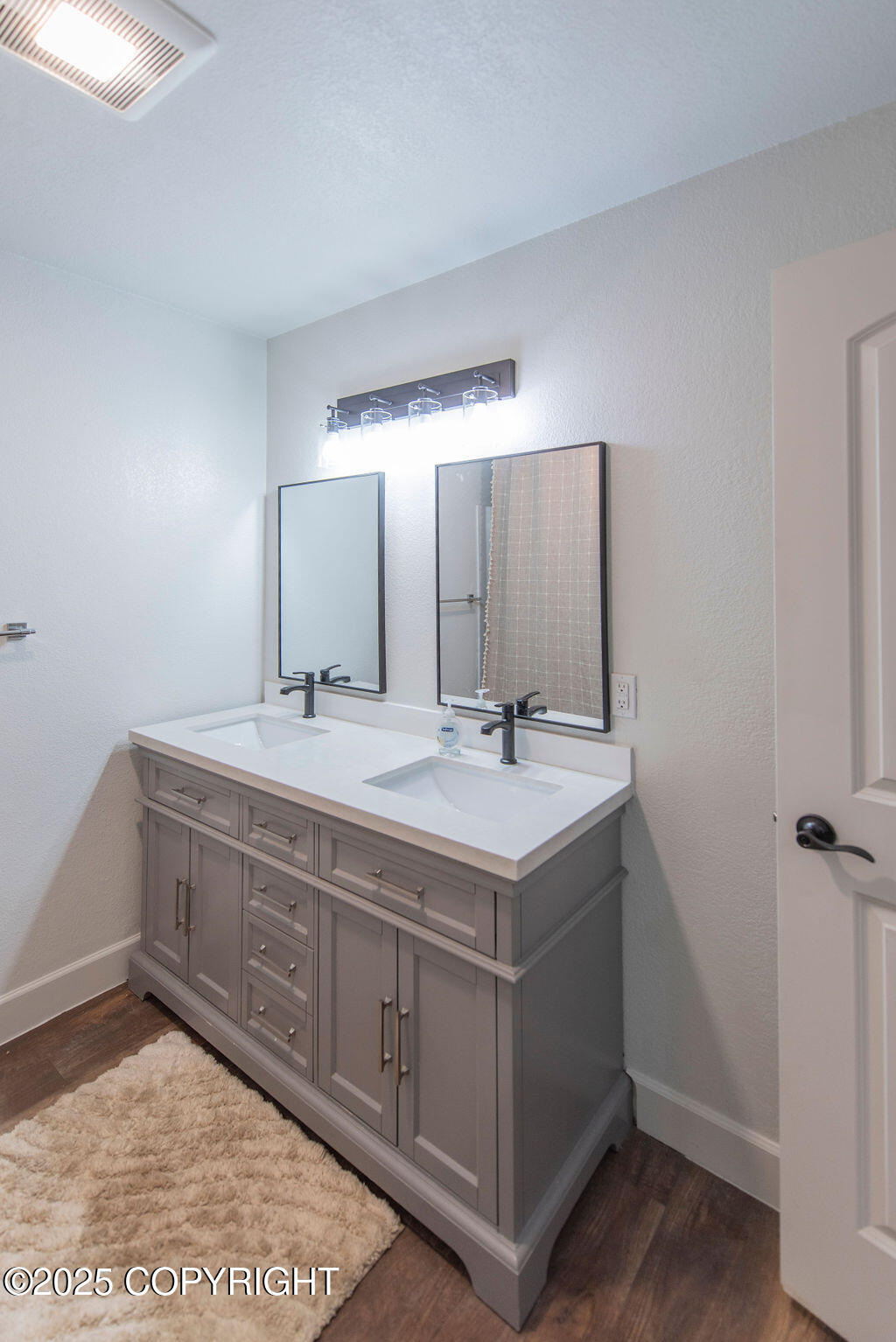 7551 E Southshore Drive, Wasilla, Pennsylvania image 38