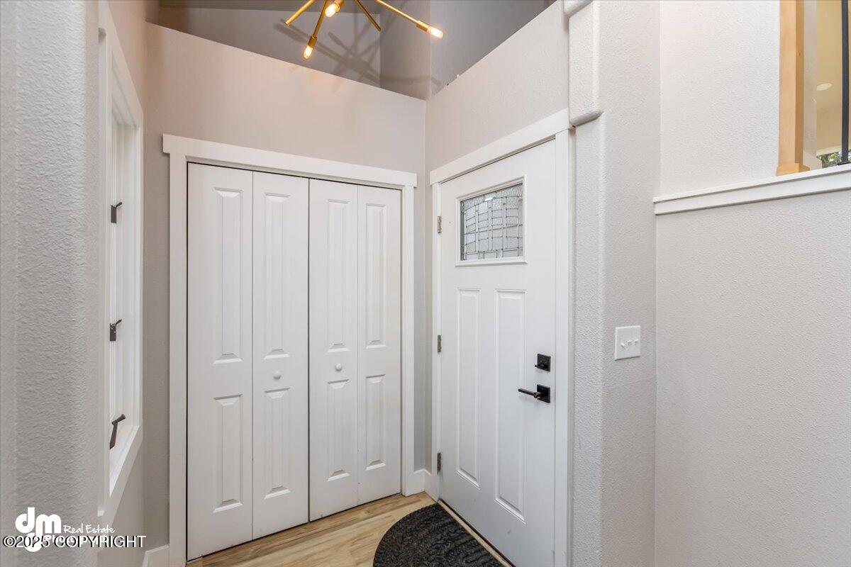 7817 Brentwood Drive, Anchorage, Alaska image 3