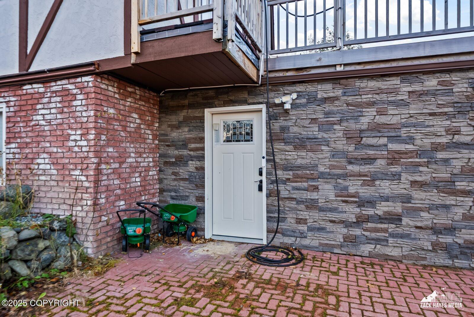 19330 Stonehill Drive