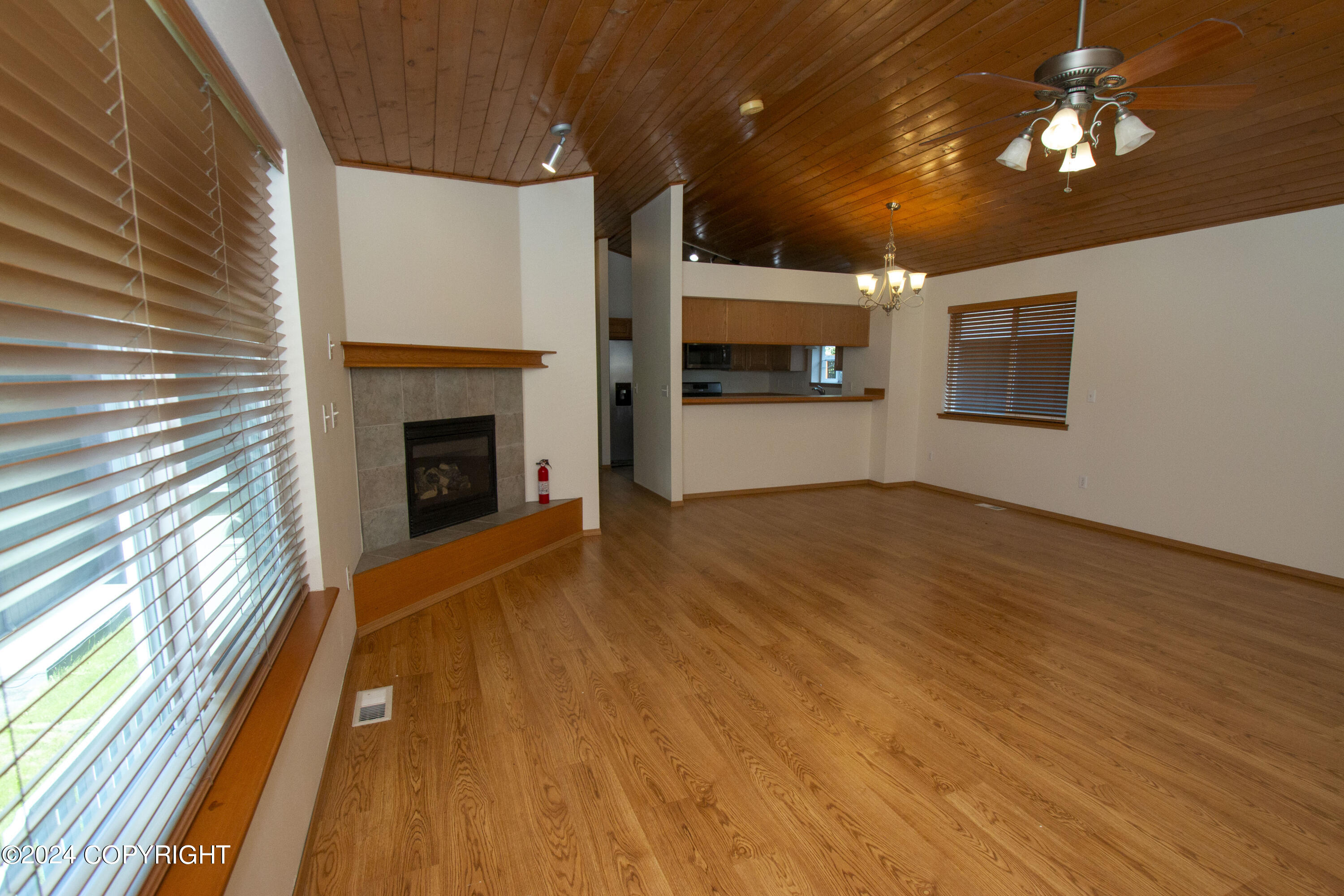 20227 Glacier Park Circle, Eagle River, Alaska image 9