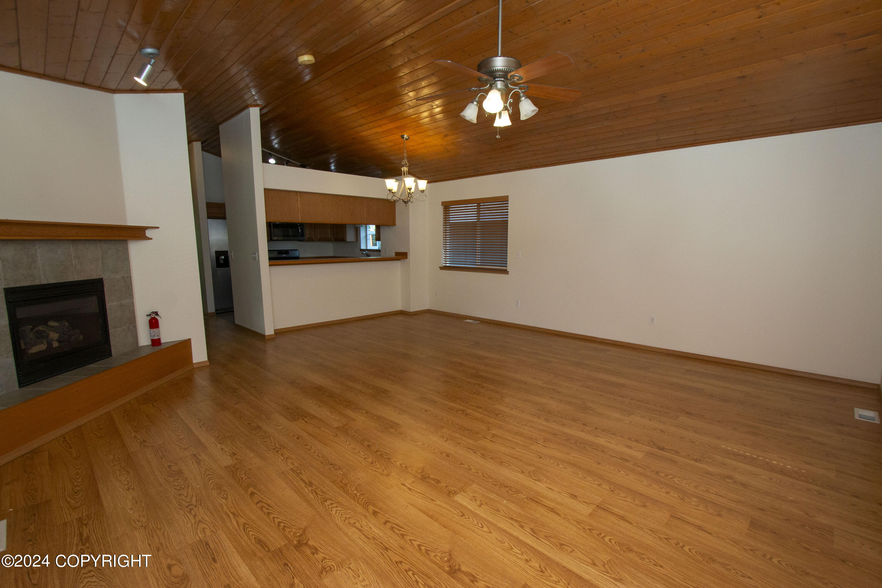 20227 Glacier Park Circle, Eagle River, Alaska image 11