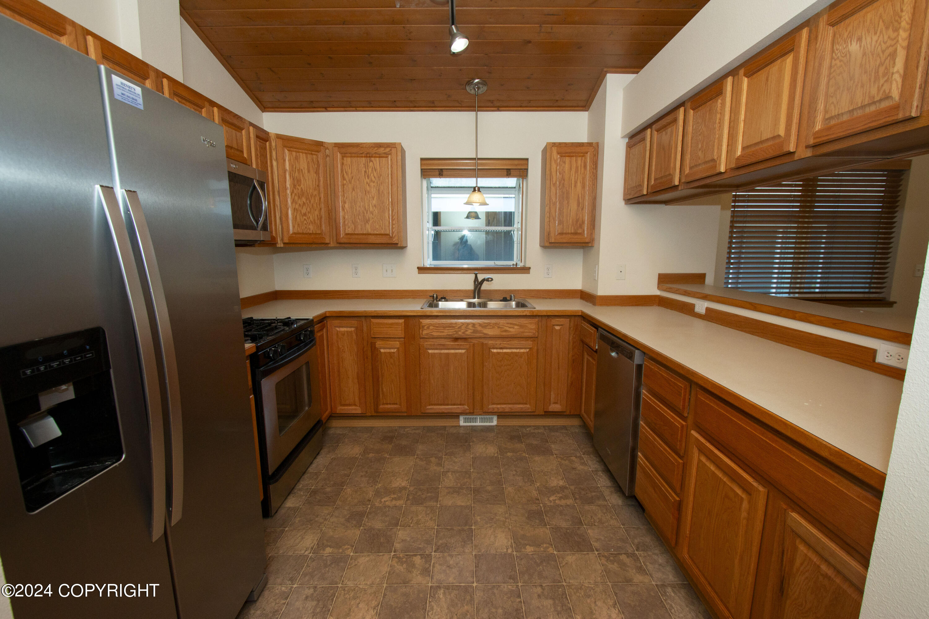 20227 Glacier Park Circle, Eagle River, Alaska image 12