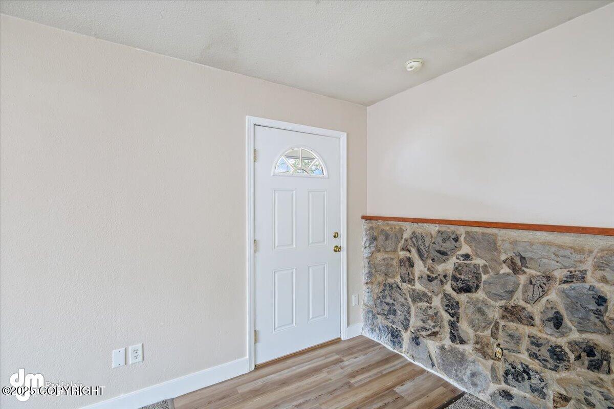 5870 W Phenix Avenue, Wasilla, Alaska image 4