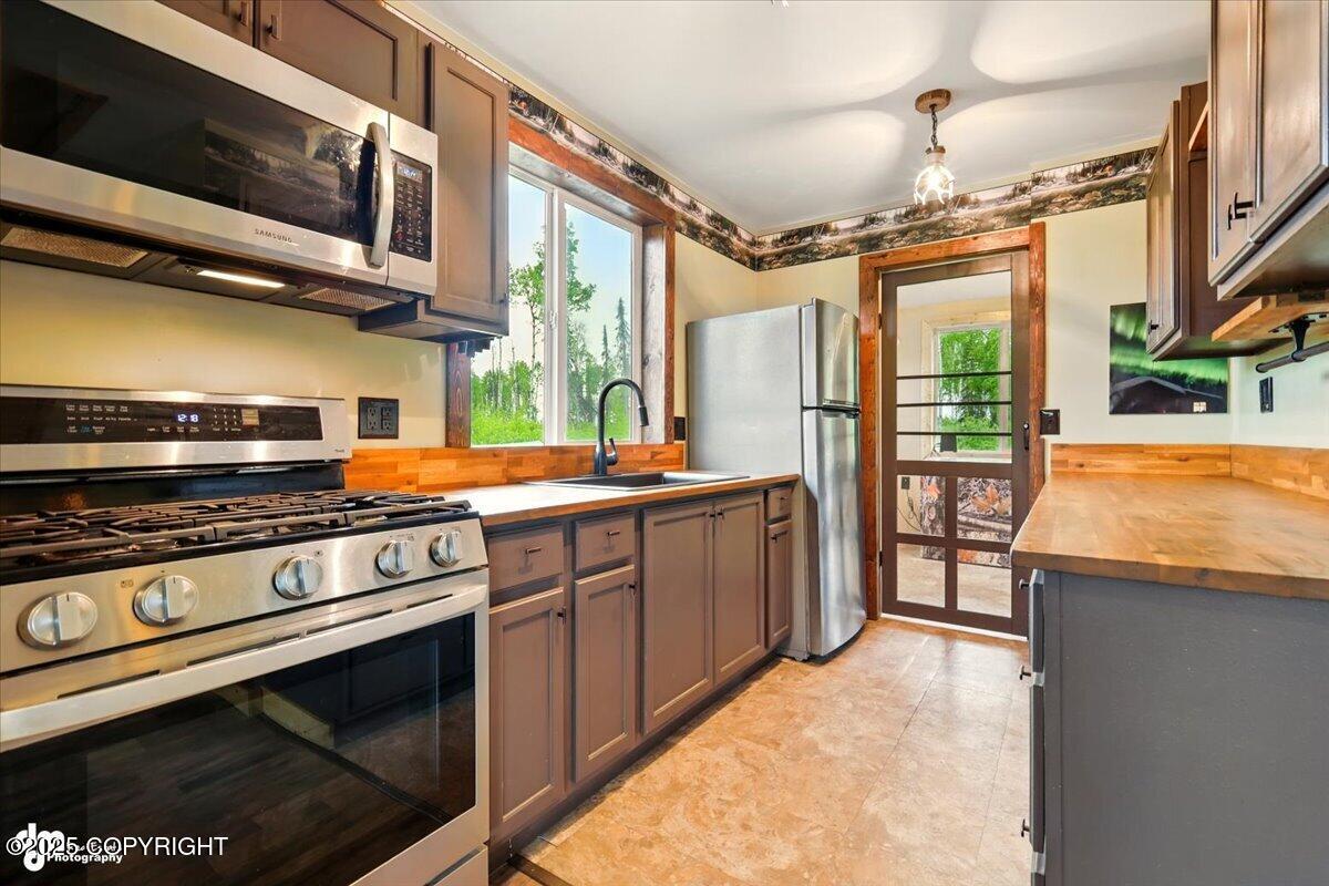 14617 N Crystal Lake Road, Willow, Alaska image 9