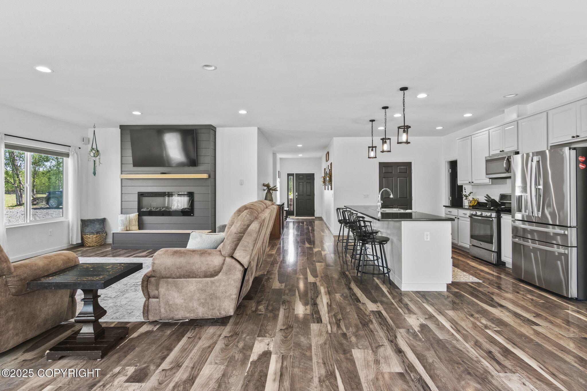 37653 Deville Road, Soldotna, Alaska image 2