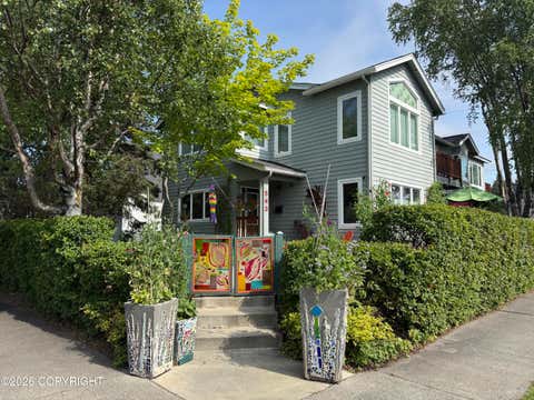 Photo of 543 W 12TH Avenue, Anchorage, AK 99501 (MLS # 26-10870)