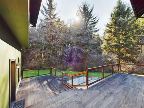 MLS: 268692