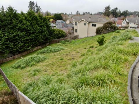 Photo of 2250 Sunset Ridge Road, McKinleyville, CA 95519 (MLS # 271756)