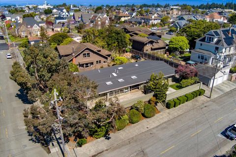 Photo of 2439 D Street, Eureka, CA 95501 (MLS # 272011)