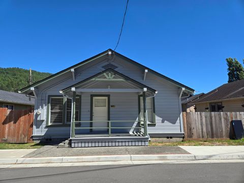 Photo of 750 Williams Street, Scotia, CA 95565 (MLS # 272911)