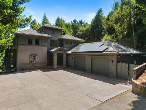Photo of 4960 Hidden Meadows Lane, Eureka, CA 95503 (MLS # 273024)