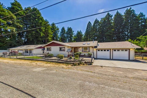 Photo of 778 Westgate Drive, Eureka, CA 95503 (MLS # 273081)