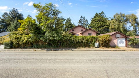 Photo of 3556 Summer Street, Eureka, CA 95503 (MLS # 273394)
