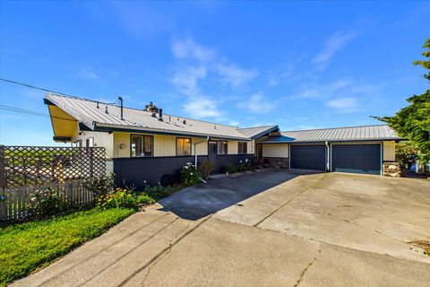 Photo of 2554 Eel River Drive, Loleta, CA 95551 (MLS # 271950)