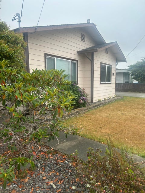 Photo of 3570 Albee Street, Eureka, CA 95503 (MLS # 273243)