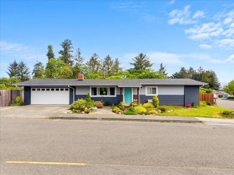 Photo of 3575 Edgewood Road, Eureka, CA 95501 (MLS # 273236)