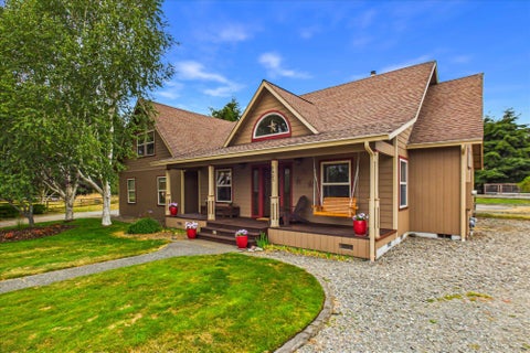 Photo of 1625 Prairie Hawke Court, McKinleyville, CA 95519 (MLS # 273130)
