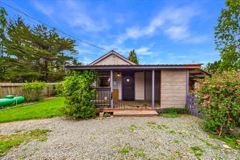 Photo of 819 Gross Road, Fieldbrook, CA 95519 (MLS # 272153)