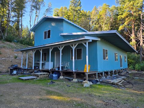 Photo of 4555 Rancho Sequoia Drive, Alderpoint, CA 95511 (MLS # 271957)