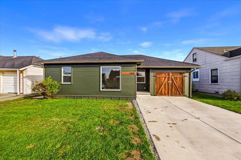 Photo of 1836 Blakeslee Avenue, Arcata, CA 95521 (MLS # 271491)