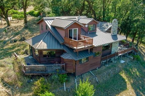 Photo of 3830 Thomas Road, Miranda, CA 95553 (MLS # 271568)