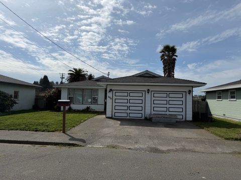 Photo of 298 Randolph Way, Fortuna, CA 95540 (MLS # 271898)