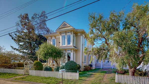1337 LINCOLN ST, FERNDALE, CA 95536 - Image 3bf1ce4ddb0bddcfc441d7bbe23ee832/2674191040