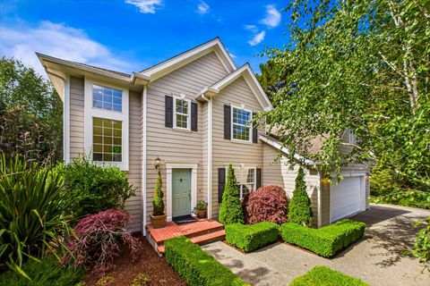 Photo of 105 Blue Spruce Drive, Eureka, CA 95503 (MLS # 271582)
