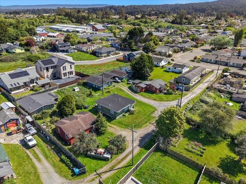 Photo of 1181 Q Street, Arcata, CA 95521 (MLS # 272059)