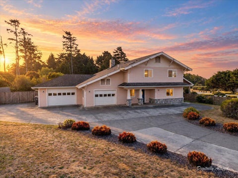 Photo of 2568 Knox Cove Drive, McKinleyville, CA 95519 (MLS # 273328)