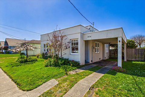 Photo of 2836 D Street, Eureka, CA 95501 (MLS # 271883)
