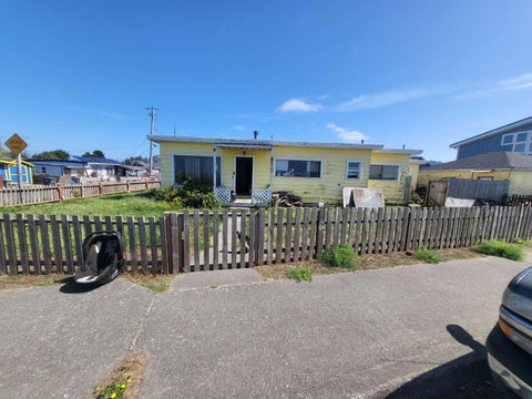 Photo of 1723 Buhne Drive, Eureka, CA 95503 (MLS # 273366)