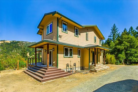 Photo of 981 Mahan Road, Garberville, CA 95542 (MLS # 272857)