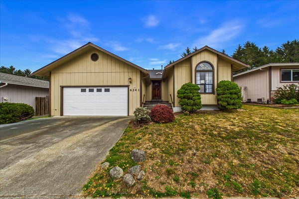 6241 PRYOR ST, EUREKA, CA 95503 - Image 685393b5dde20edc7e585cf50f5cf1c8/2672016407