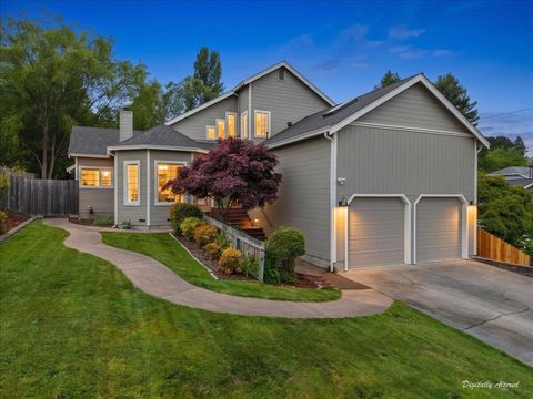 Photo of 521 Nob Hill Road, Fortuna, CA 95540 (MLS # 272458)