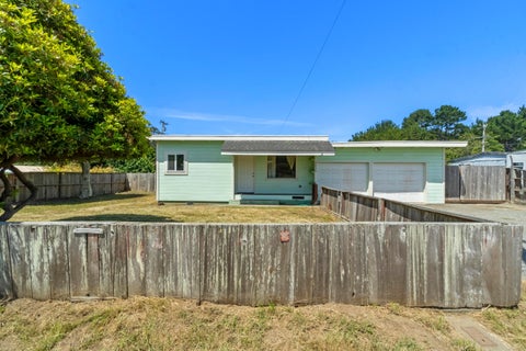 Photo of 2630 Daffodil Avenue, McKinleyville, CA 95519 (MLS # 272779)