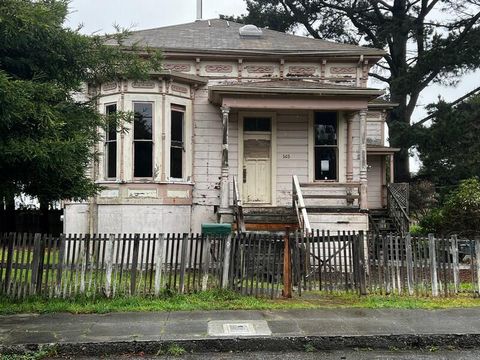 Photo of 303 Clark Street, Eureka, CA 95501 (MLS # 271995)