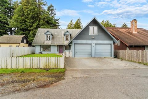 Photo of 3274 Montgomery Street, Eureka, CA 95503 (MLS # 271570)